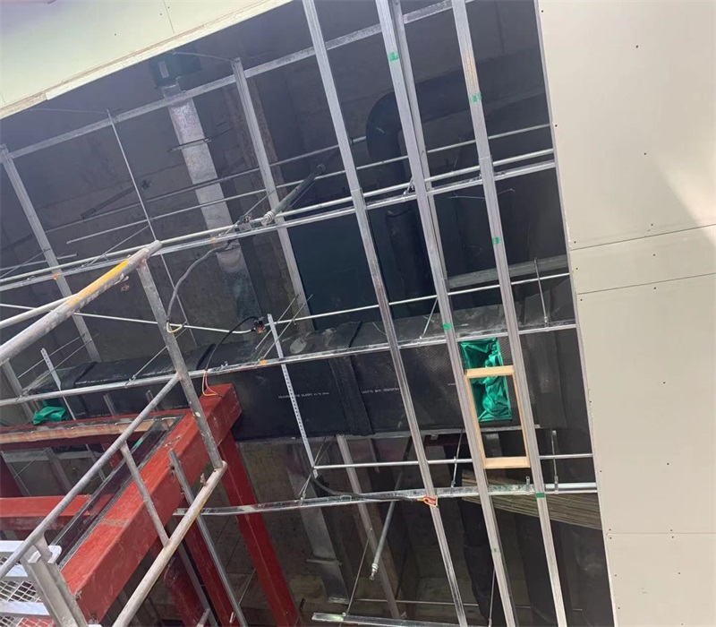 100830618.jpg 145850134.jpg